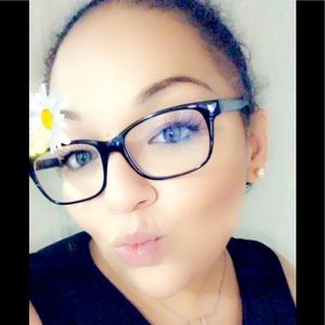 Meet your Posher, Victoria